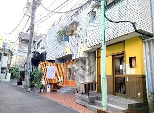 表参道駅徒歩3分　内装美麗なそば屋居抜き店舗！